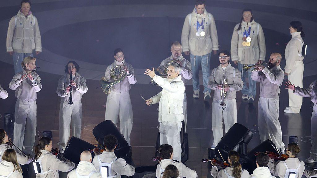 A performance of the French national anthem