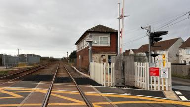 adeilad signalau rheilffordd 