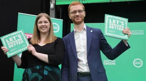 Gillian NicAoidh agus Ross Greer