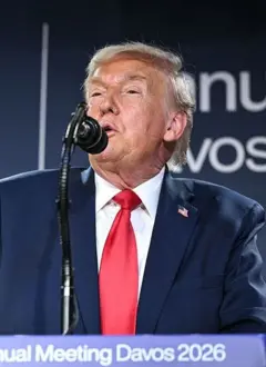 Trump discursando durante o Fórum Econômico Mundial, na Suíça