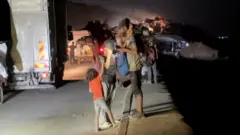 गाजा सिटीबाट पलायन भएका सर्वसाधारण प्यालेस्टिनीहरू