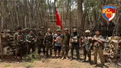 လေးကေစခန်းအပြင် ပဲခူးတိုင်း၊ ရွှေကျင်မြို့နယ်ထဲက စစ်တပ်ရဲ့လက်ယက်စခန်းကိုလည်း အခုသီတင်းပတ်အတွင်းမှာ သိမ်းခဲ့တယ်လို့ တိုက်ခိုက်ရာမှာပါဝင်တဲ့အထူးတိုင်းစစ်ဌာနက ဧပြီလ ၁၂ ရက်ညနေပိုင်းမှာ သတင်းထုတ်ပါတယ်