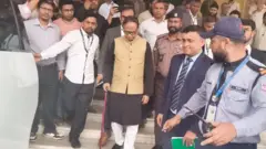 আকস্মিক সিদ্ধান্তে বাংলাদেশ ব্যাংকের গভর্নর পদ থেকে বাদ দেওয়া হয় আহসান এইচ মনসুরকে