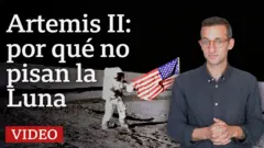 Facundo Macchi en primer plano con una camisa gris oscura y de fondo un astronauta en la Luna junto a la bandera de EE.UU. en 1969