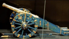 A bronze cannon, thought to be exchanged as a gift between Sri Lankan aristocracy, will also be returned