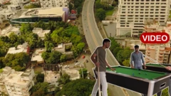 ఫ్లై ఓవర్ల కింద ఇన్‌డోర్ గేమ్స్ 