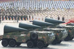 Cuộc duyệt binh lần này của Trung Quốc cho thấy một loạt vũ khí cải tiến và đa dạng hơn, đặc biệt là drone và tên lửa.