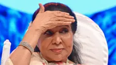 आशा भोसले