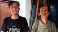 Eka dan ayahnya Werdi menjadi pelestari Candi Borobudur.