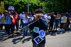 පසුගිය රජය සමයේ සම්මත කළ දැඩි මතභේදයට තුඩු දුන්, 'මාර්ගගත ක්‍රමවල සුරක්ෂිතතාව පිළිබඳ පනත'ට නව සංශෝධන කීපයක් ගෙන ඒමට වත්මන් රජය තීරණය කර ඇතැයි නීතිපතිවරයා ශ්‍රේෂ්ඨාධිකරණයට දැනුම් දී තිබේ.