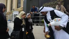 Namoota bishaan dhandhamatan