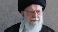 ላዕለዋይ መራሒ ኢራን ኣያቶላህ ዓሊ ኻሜነይ