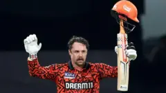 సన్‌రైజర్స్ హైదరాబాద్ 