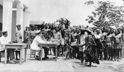 Recrutement de « volontaires » autochtones pour la force de protection dans la colonie allemande du Togo, fin du XIXe siècle