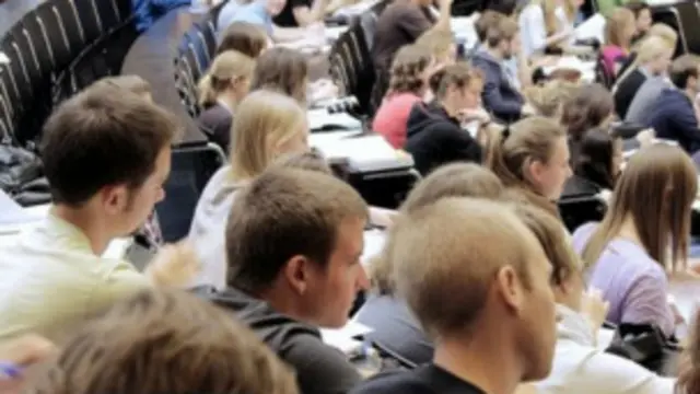 取消大学本科生人数上限,每名学生的开支将面临极大的压力。