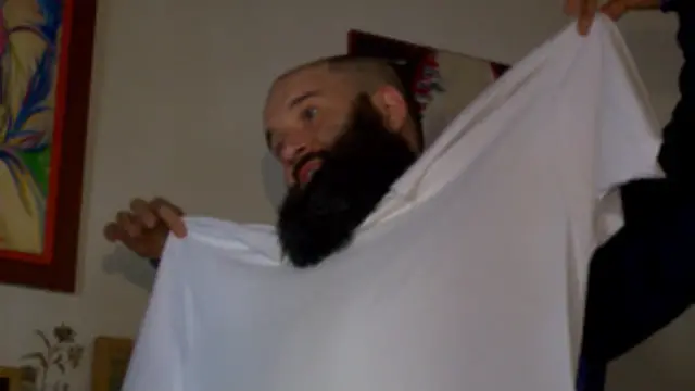 پیروان سلفیه در تاجیکستان عمدتا با داشتن ریش نامرتب و پوشش لباس متفاوت از دیگران تشخیص داده می‌شوند