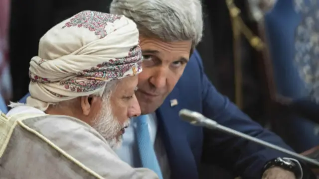 جان کیری نے جمعرات کو جدہ میں عرب رہنماوں سے ملاقات کی