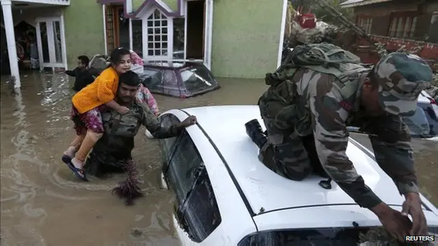 कश्मीर बचाव कार्य