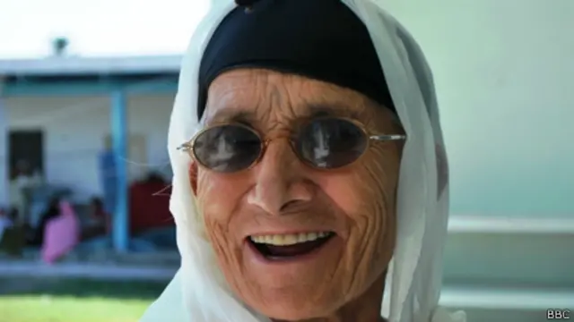 بي بي ګل خپل شپږ زامن د افغانستان په ۳۰ کلنې جګړه کې له لاسه وکړي دي