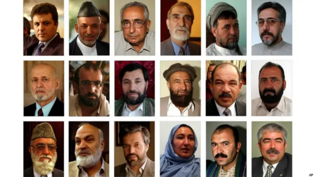 Bir muddat muvaqqat, yana bir muddat o‘tish davri hukumatini boshqarishi ortidan Homid Karzay Afg‘onistonda o‘tgan 2004 yilgi ilk prezidentlik saylovida o‘z nomzodini qo‘ydi. U 17 raqibni yengib, saylovda g‘alabani qo‘lga kiritdi.