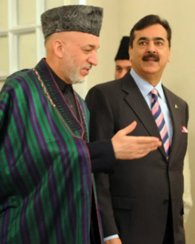 کرزی و گیلانی نخست وزیر سابق پاکستان 