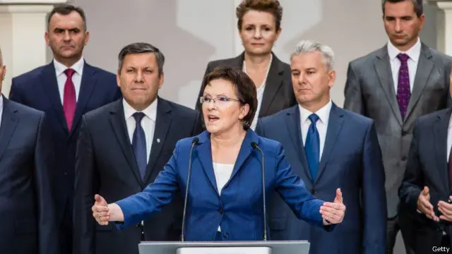 Bà Ewa Kopacz lập nội các có sáu phụ nữ