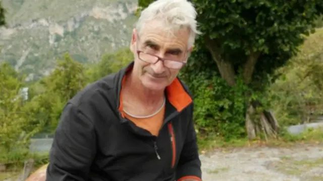 Herve Gourdel là hướng dẫn viên du lịch