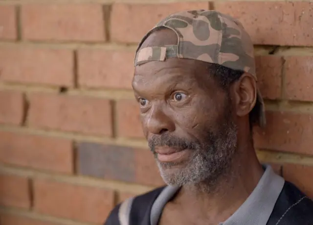 Mandla Lenkosi, membre de l'Opération Dudula