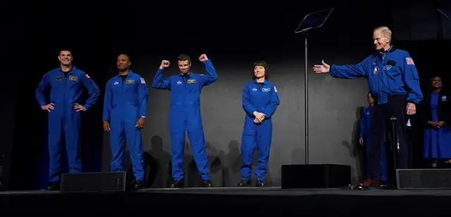 Crew and Bill Nelson