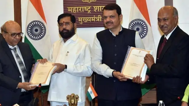 माजी न्यायमूर्ती सुनील शुक्रे, एकनाथ शिंदे आणि देवेंद्र फडणवीस 