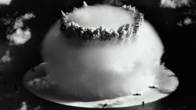 การทดลองระเบิดปรมาณูในน่านน้ำของสหรัฐฯ เมื่อช่วงทศวรรษ 1950