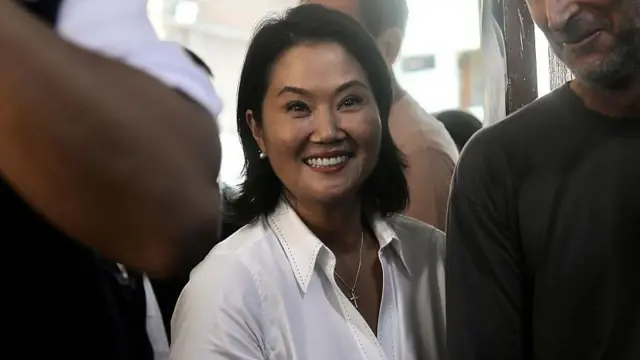 Keiko Fujimori yendo a votar el domingo 12 de abril. 