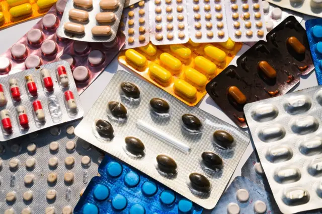 जेनेरिक दवाएं