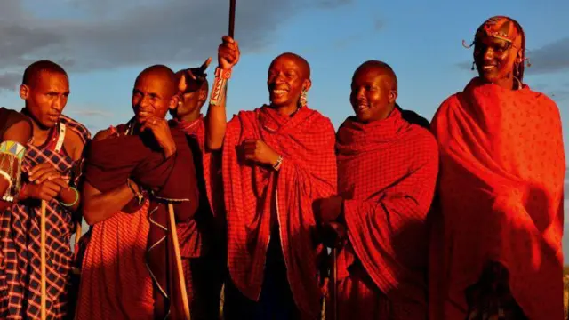 सिंह आणि मसाई यांच्या शांततापूर्ण सहअस्तित्वाचा रक्षक.