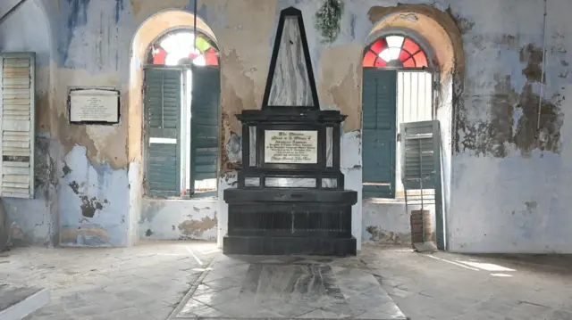 మచిలీపట్నం, బందర్, ప్రేమ చిహ్నం