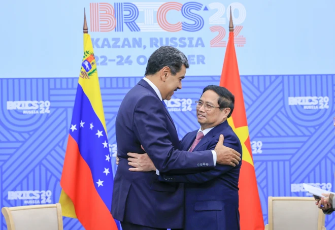 Tổng thống Venezuela Nicolas Maduro và Thủ tướng Phạm Minh Chính tại Hội nghị Thượng đỉnh các Nhà lãnh đạo BRICS mở rộng ở Kazan, Nga hồi tháng 10/2024