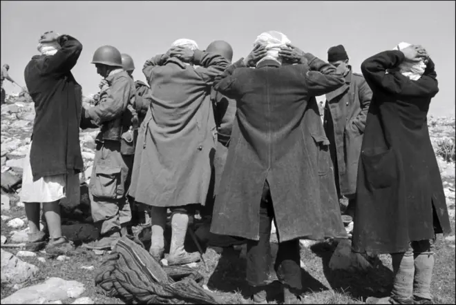 La colonisation européenne a été sanglante partout en Afrique causant des millions de morts par la répression des forces coloniales.