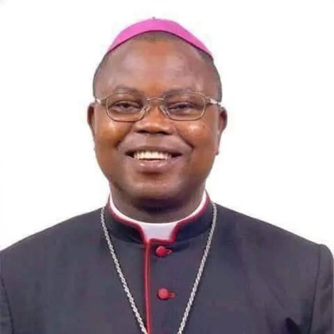 Ernest Obodo ewerela ọkwa nchịkwa Dayọsis Abakaliki ka Bishọp Chukwu lara mmụọ