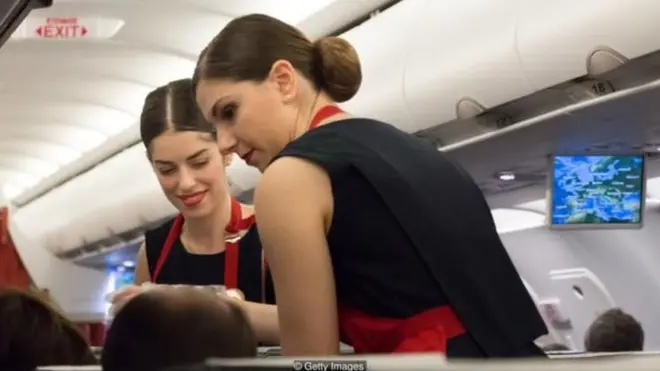 Một báo cáo năm 2015 của XpertHR cho thấy một nửa số tổ chức mà họ khảo sát đã phải đối mặt với các khiếu nại của nhân viên về quy tắc trang phục