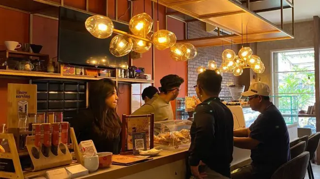 Kafe di Jaksel Pilih Putar Musik Luar Negeri Ditengah Isu Royalti
