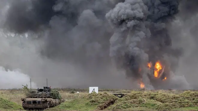 Eksplozije i dim tokom vojne vežbe članica Nato alijanse i njihovih saveznika u Poljskoj