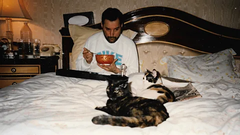 A Life in Ten Pictures Season 1 Episode 1