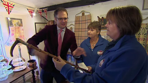 Bargain Hunt Season 40 Episode 16