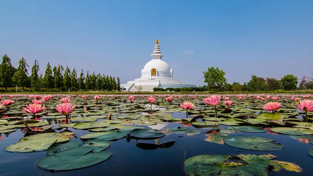 Three women in traditional attire in Nepal (Credit: Simon Urwin)